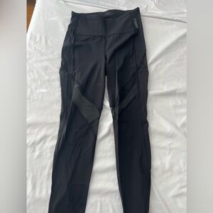 7/8 mesh cutout Lululemon leggings